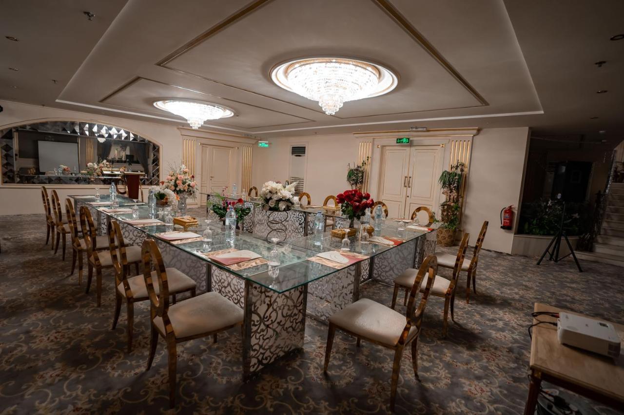 Royal Casablanca Hotell Jidda Exteriör bild